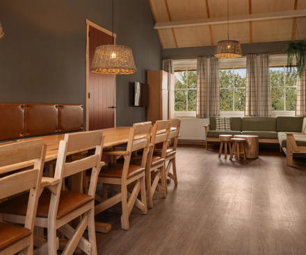 Lodge (sleeps 12)